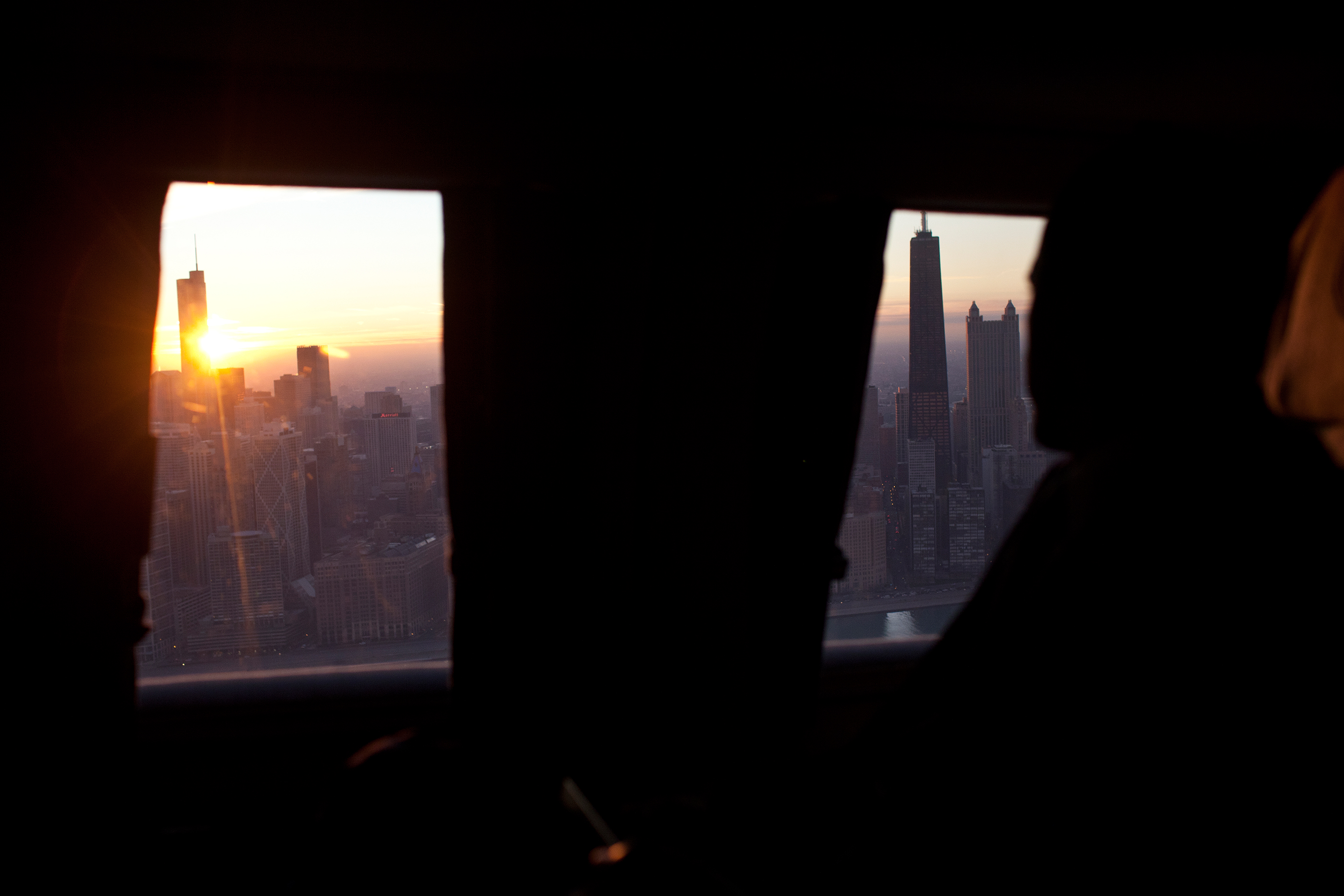 Illinois, Jan. 11, 2012. Viewing Chicago at sunset from Marine One. (Official White House Photo by Pete Souza)