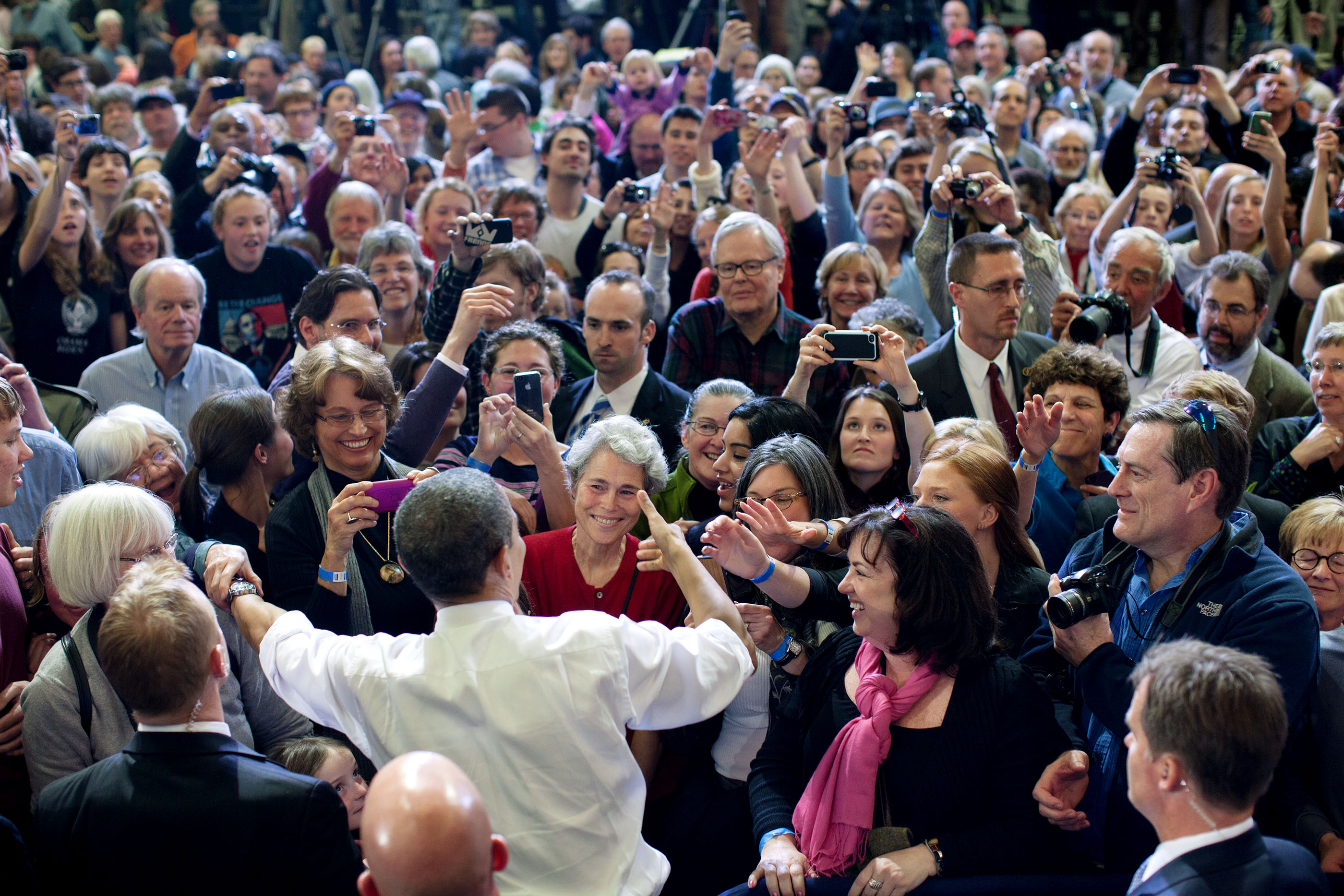 Vermont, March 30, 2012. Greeting the crowd in Burlington. (Official White House Photo by Pete Souza)