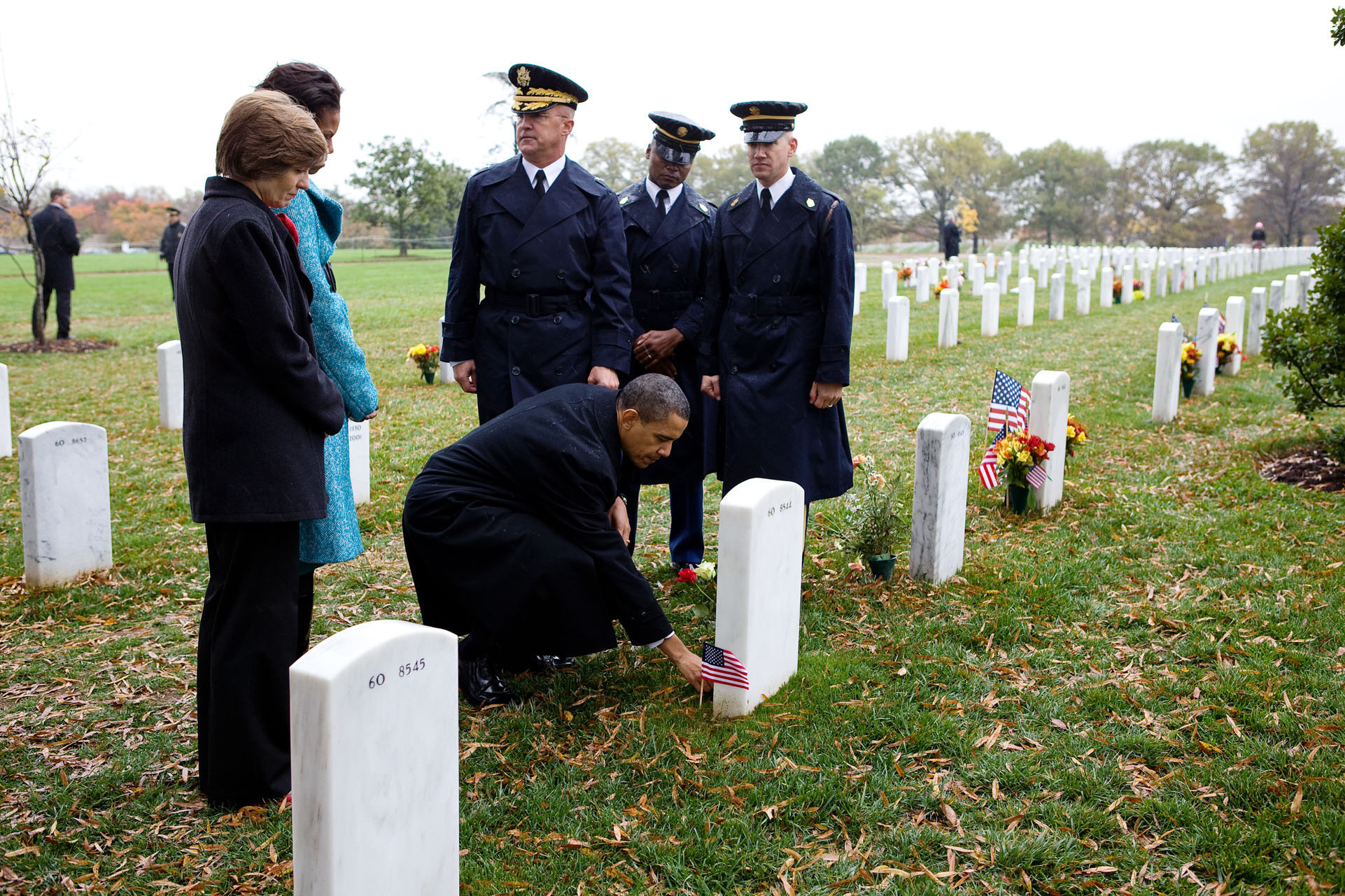 The President Pays Tribute to Those Who Made the Ultimate Sacrifice for their Country