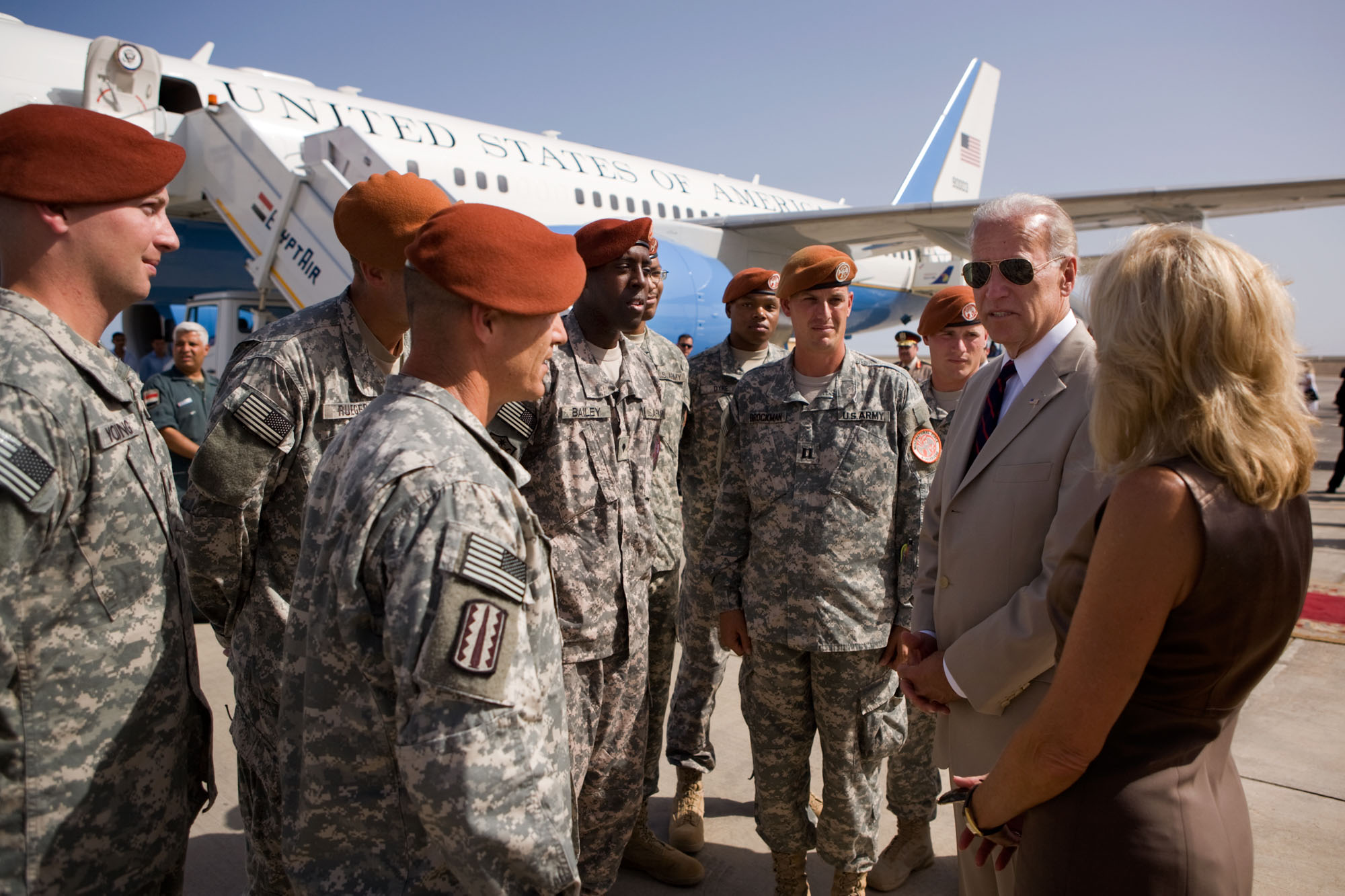 Vice President Joe Biden and Dr. Jill Biden Meet with U.S. Army Soldiers at the airport in Sharm El Sheikh, Egypt