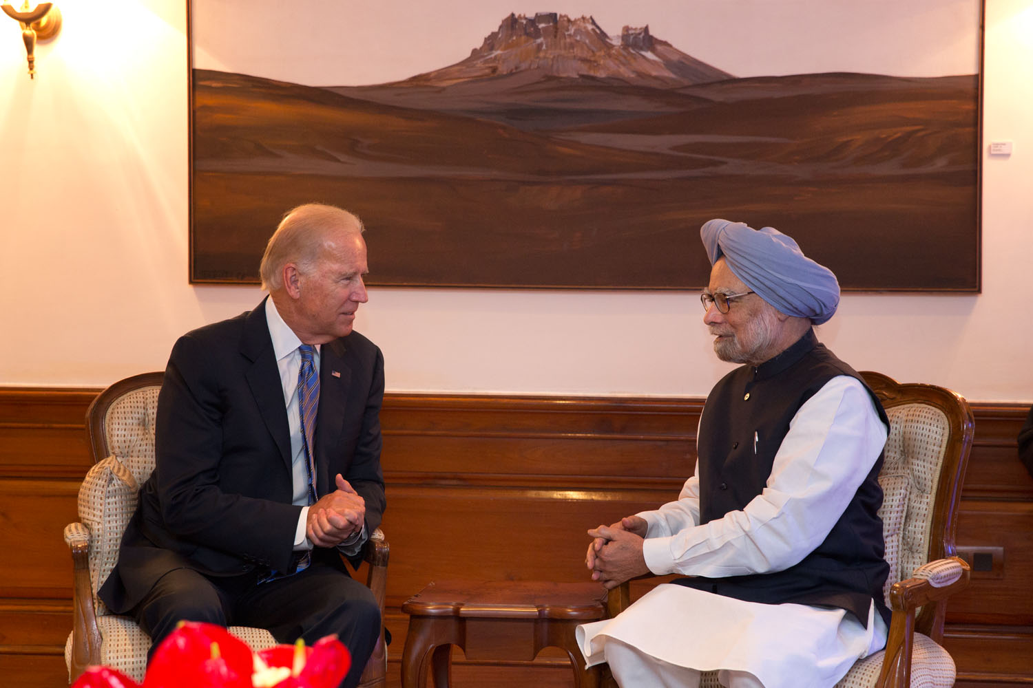 Vice President Joe Biden meets with Indian Prime Minister Dr. Manmohan Singh