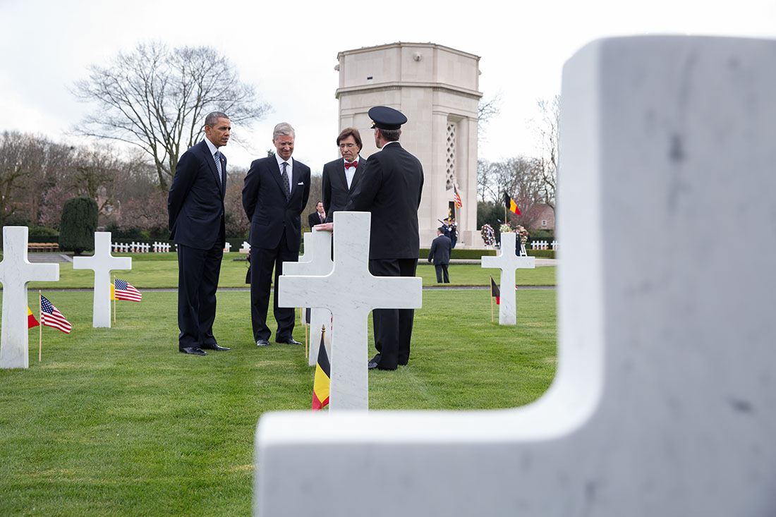 President Barack Obama, with His Majesty King Philippe and Prime Minister Elio Di Rupo, tours Flanders Field American Cemetery and Memorial, a World War I cemetery in Waregem, Belgium, March 26, 2014.