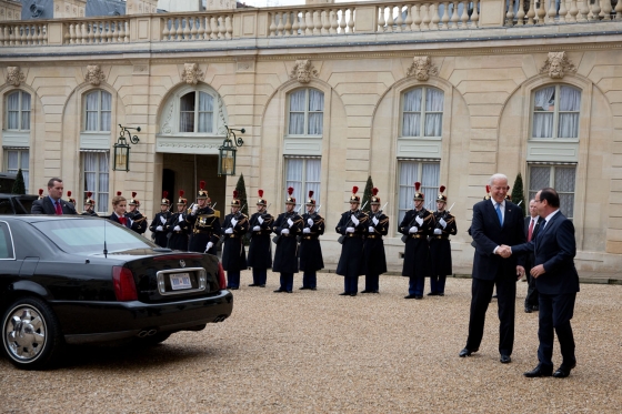 Vice President Joe Biden bids farewell to French President Francois Hollande
