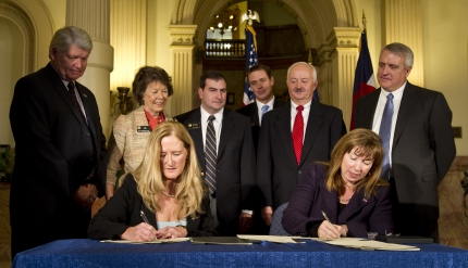 NASA, CAMT Sign Agreement