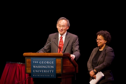 Secretary Chu and Chair Sutley Announce Solar Panels on White House