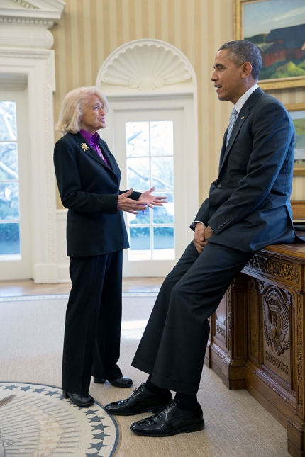 https://obamawhitehouse.archives.gov/realitycheck/sites/default/files/imagecache/embedded_img_small/image/image_file/edie_windsor.jpg?itok%5Cu003douZqCcVF