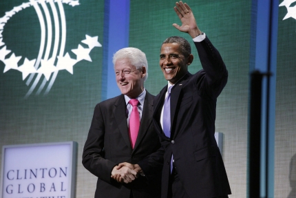 UNGA: potus shakes hands with Clinton at Global Initiative 