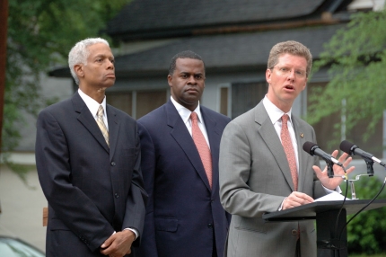 Secretary Donovan with Congressman Hank Johnson and Atlanta Mayor Kasim Reed 