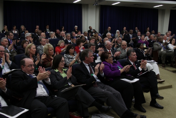 National League of Cities Members Attend Briefing