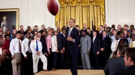 President Obama Greets the Gators