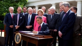 President Obama Signs Major Credit Card Reform Bill