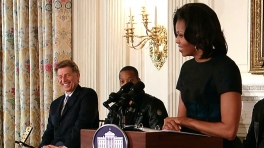 First Lady Speaks to Students at Blues Workshop