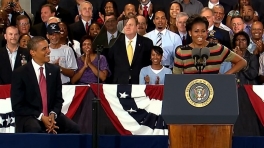 President and Mrs Obama on the American Jobs Act Bus Tour