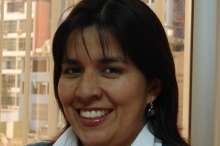 Dr. Claudia Llanten