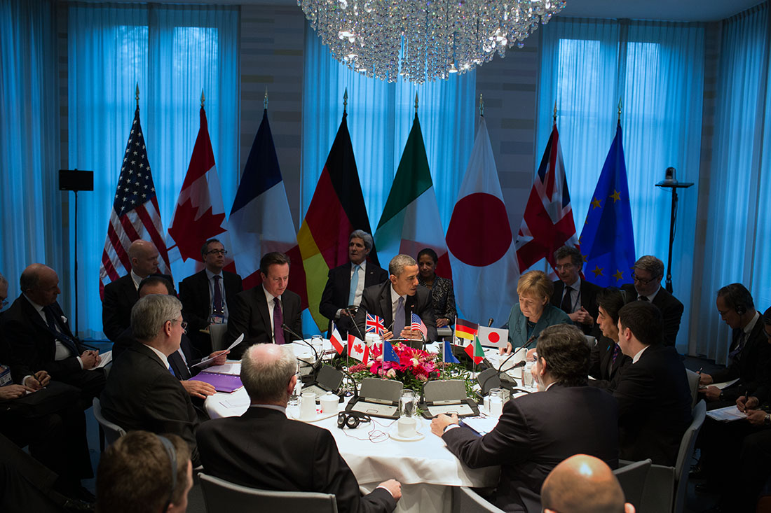 President Barack Obama holds a G7 Leaders Meeting to discuss the situation in Ukraine, at the Prime Minister's residence in The Hague, the Netherlands, March 24, 2014.
