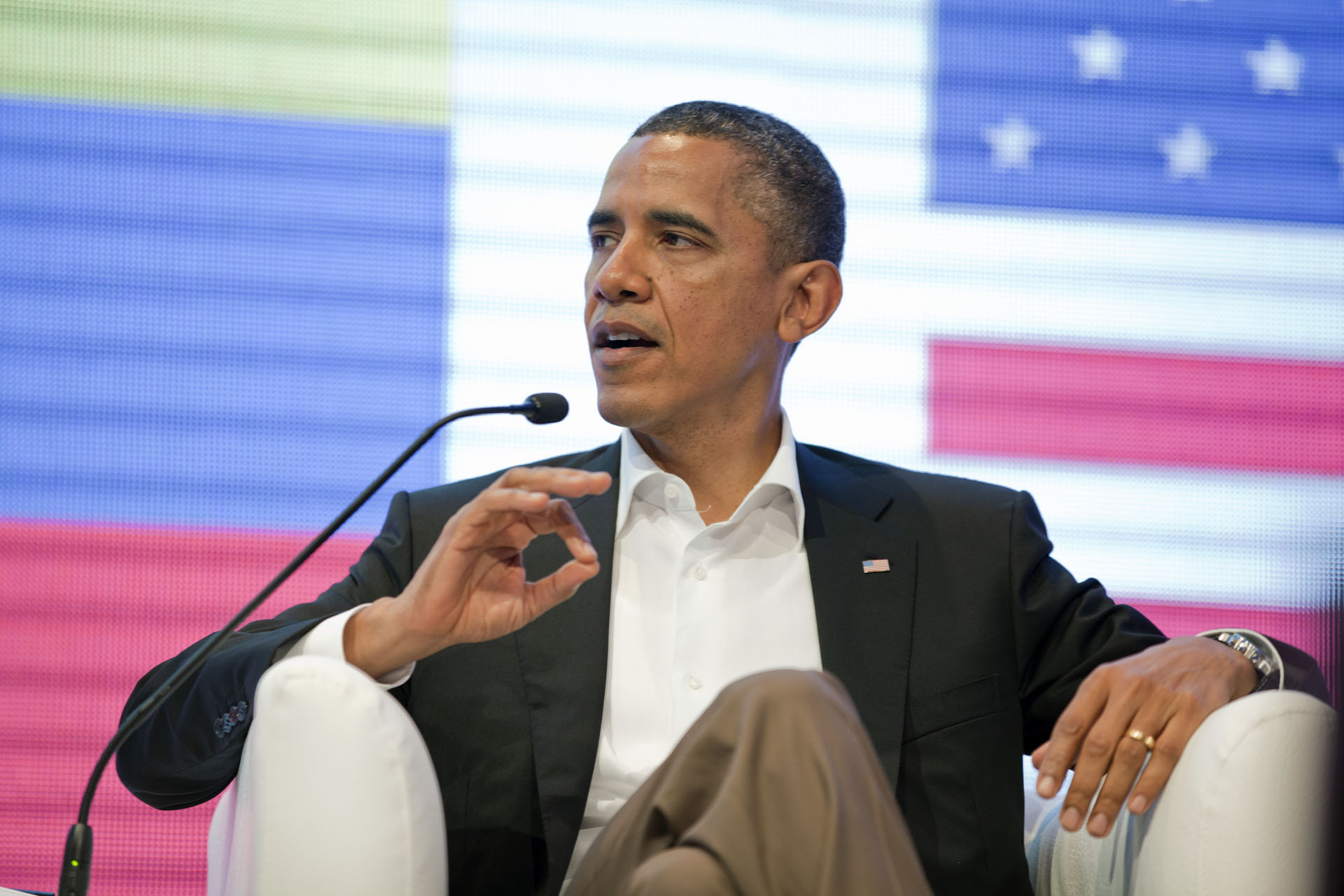 President Barack Obama participates in the CEO Summit of the Americas panel discussion (April 14, 2012)