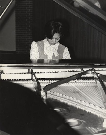 Jane Chu plays the piano