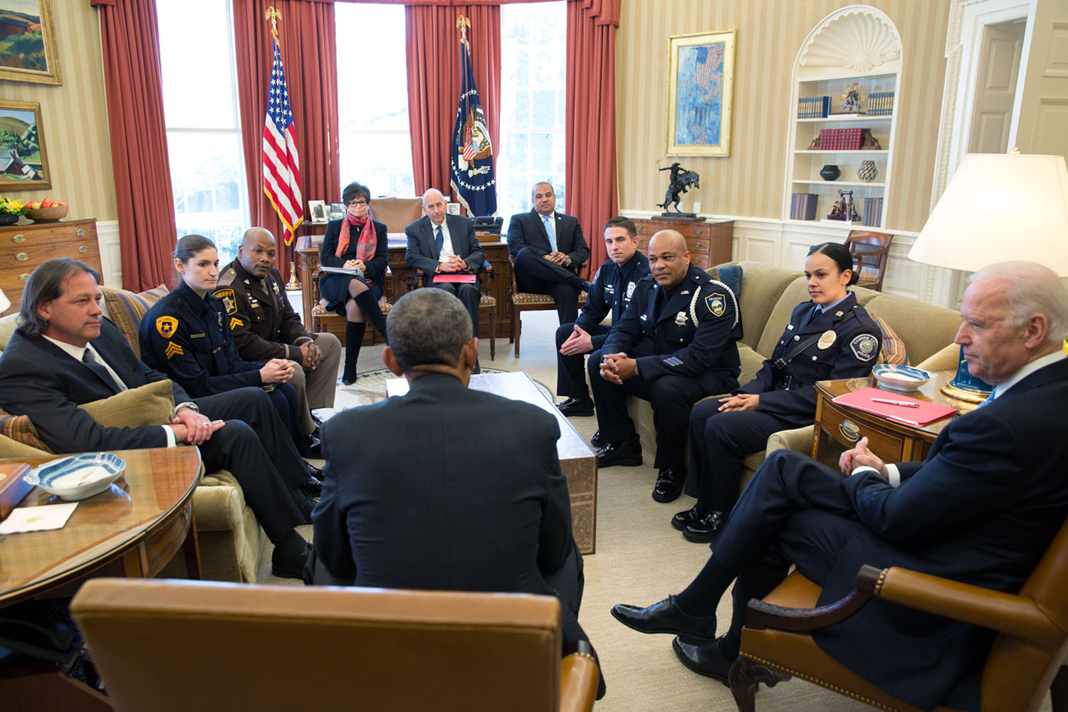 President Obama and Vice President Biden meet with rank-and-file law enforcement officials