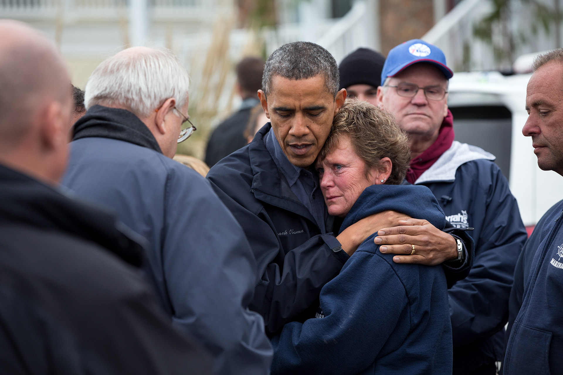 President Obama Comforts Donna Vanzant