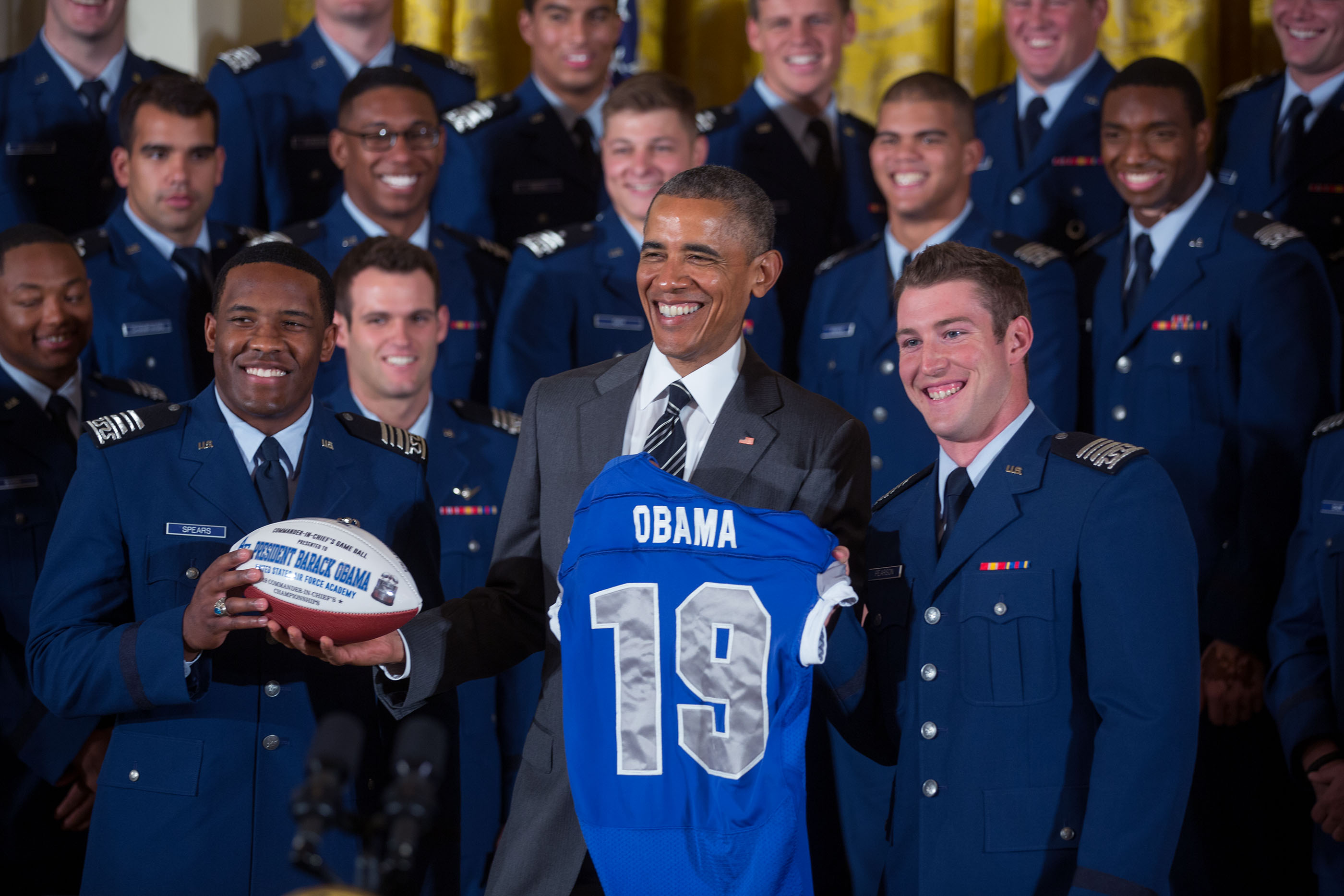 President Obama receiving Commander in Chief Air Force jersey