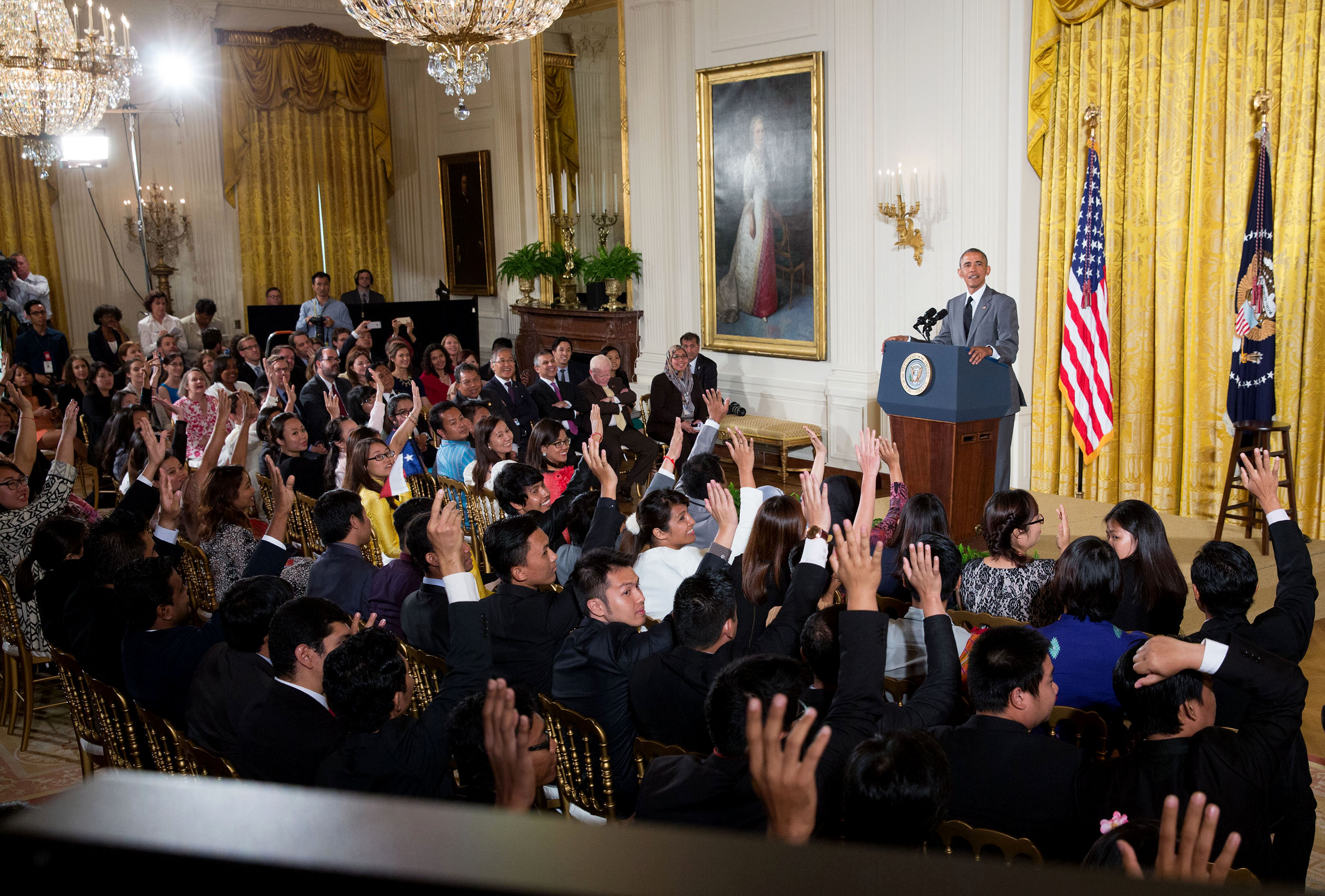 President Obama Hosts a Question-and-Answer Session with Young Southeast Asian Leaders - whitehouse.gov