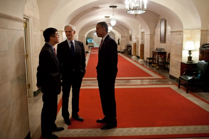 President Obama Talks with Secretary Locke and John Bryson