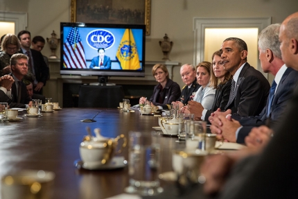 President Barack Obama delivers a statement to the press after a meeting with cabinet agencies coordinating the government's Ebola response, in the Cabinet Room of the White House, Oct.15, 2014. 