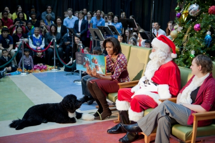 First Lady reads Twas the Night Before Christmas