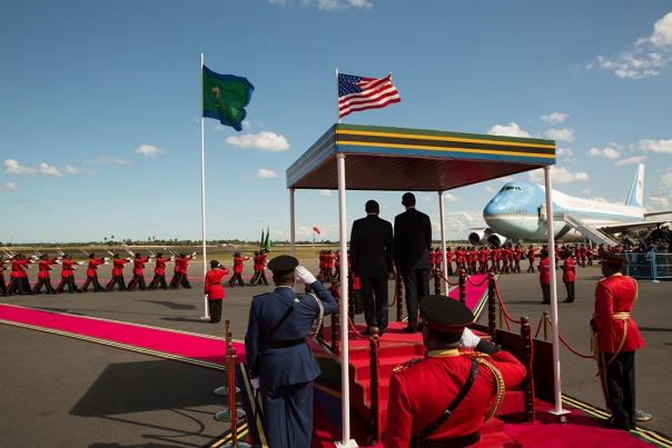 President Obama and President Jakaya Kikwete of Tanzania at the Arrival Ceremony