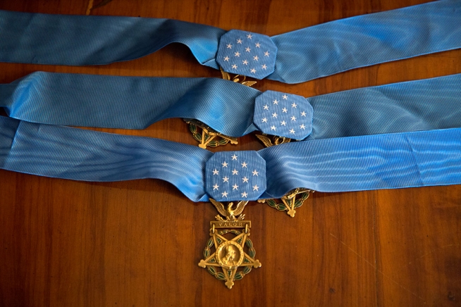 Obama awards Medal of Honor - POLITICO