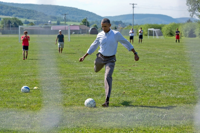 President Obama Drops By Soccer Practice - The White House