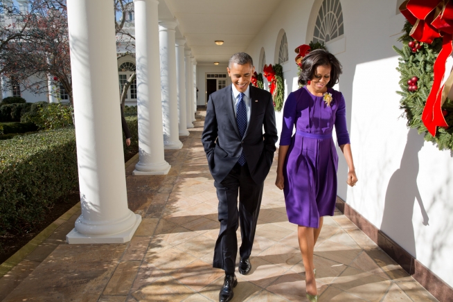 President And Mrs Obama Walk Along The Colonnade The White House 1613