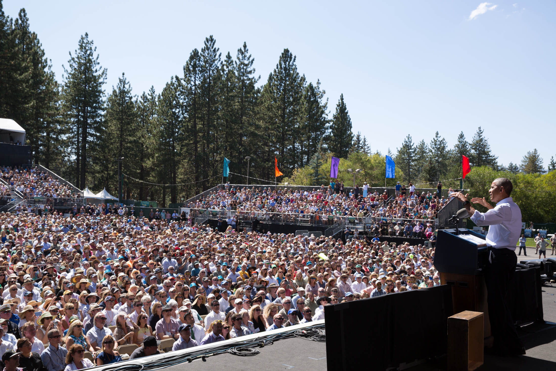 President Barack Obama makes remarks at the 20th Anniversary Lake Tahoe Summit at Lake Tahoe Outdoor Arena in Nevada, Aug. 31, 2016. (Official White House Photo by Pete Souza)